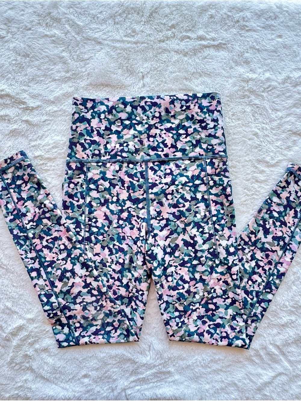 Athleta Salutation Stash Pocket II Printed 7/8 Leggings Women’s XS